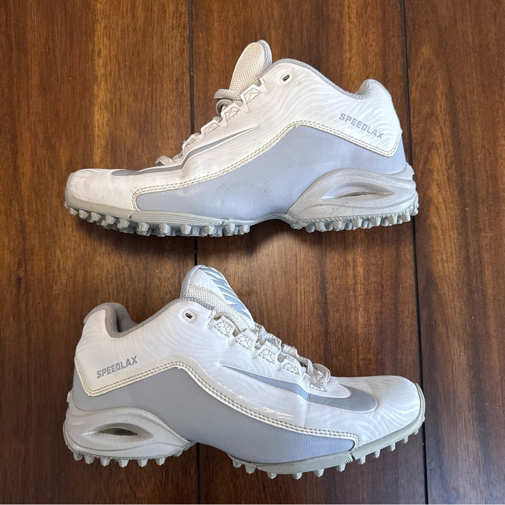 Nike Women’s Speedlax 5 Lacrosse Turf Cleats Size 6‎ White Grey High Top